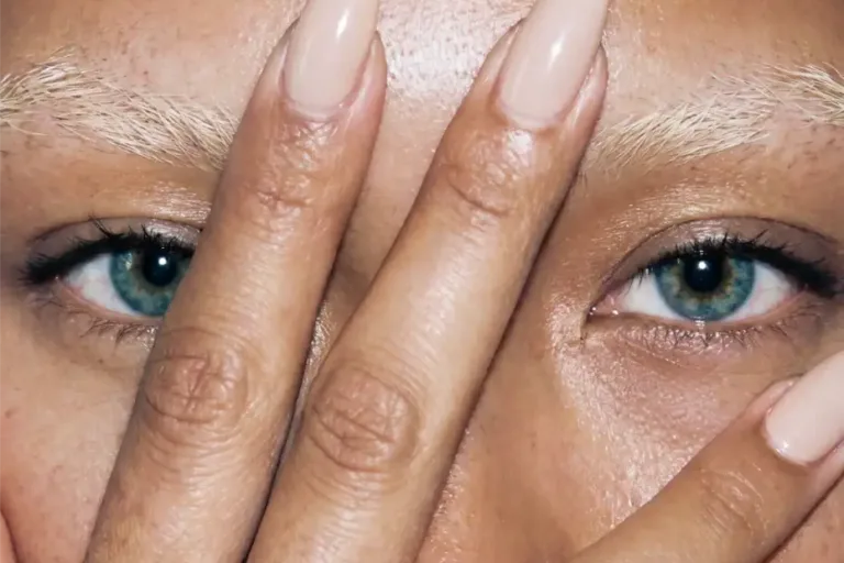 Dry Manicure vs. Traditional Manicure: What’s the Difference?