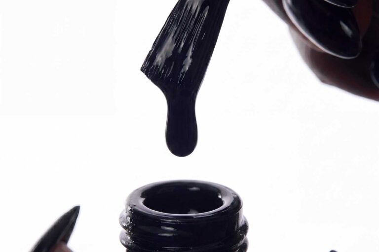 What Makes a Nail Salon Non-Toxic?